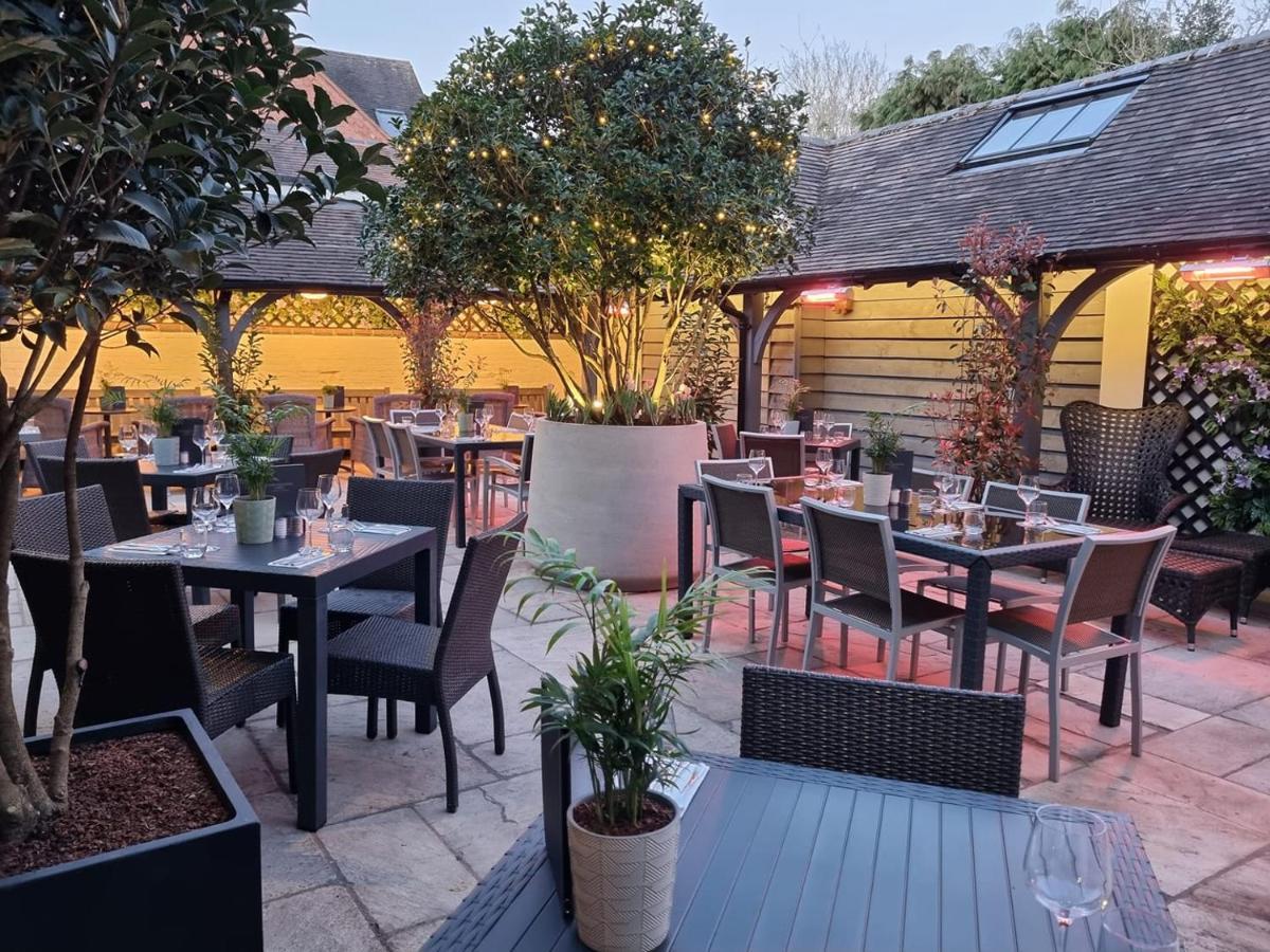 The Lion Hotel Brewood Eksteriør bilde