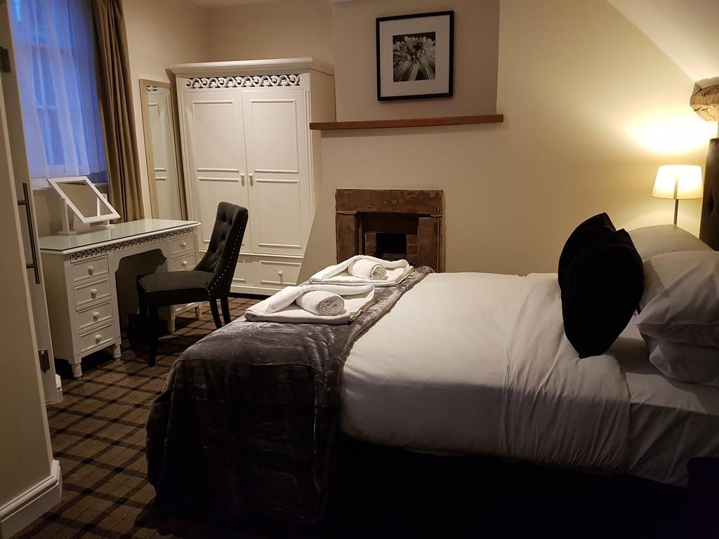 The Lion Hotel Brewood Eksteriør bilde