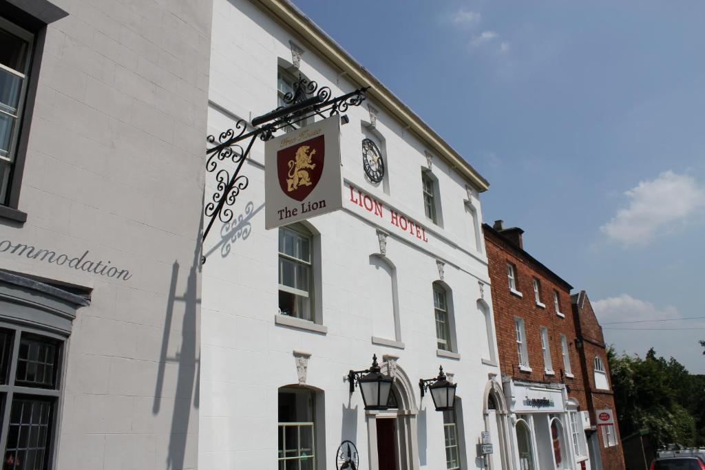 The Lion Hotel Brewood Eksteriør bilde