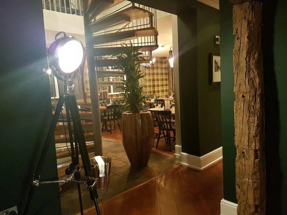 The Lion Hotel Brewood Eksteriør bilde